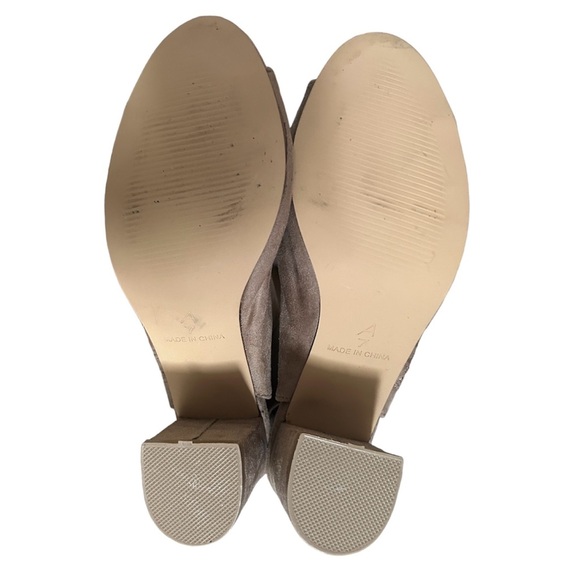 5/25$ ✨ Open Toe Booties - Picture 4 of 5